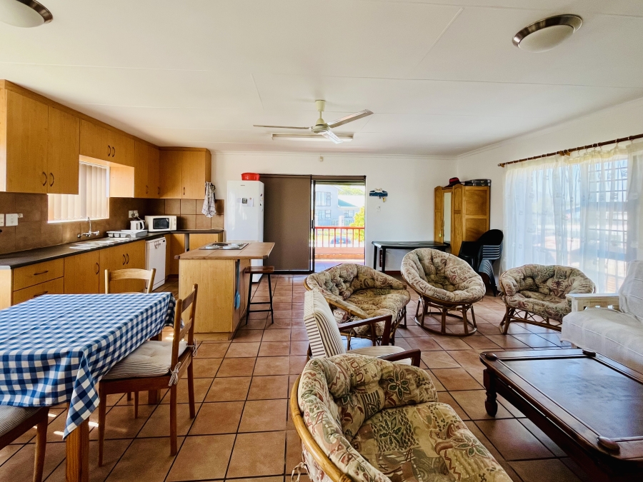 2 Bedroom Property for Sale in Sandbaai Western Cape